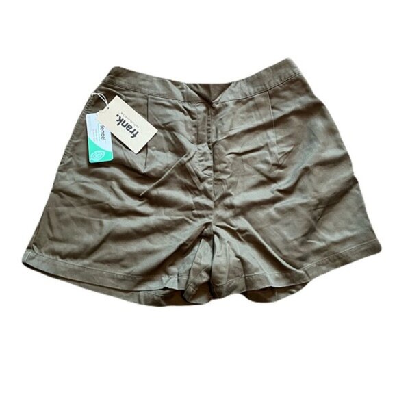 NWT Frank And Oak Large Olive Green Shorts - Picture 1 of 4